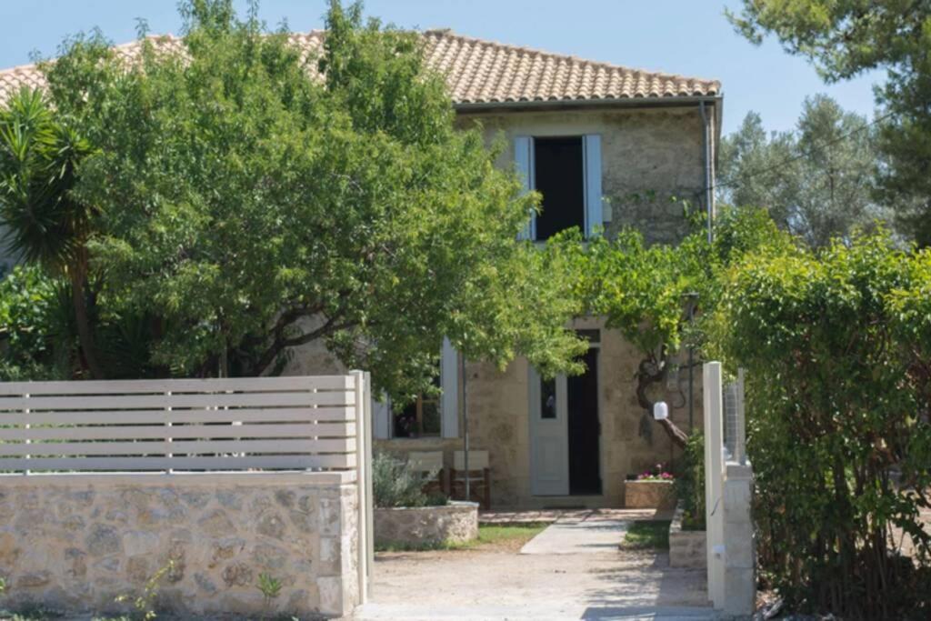 Villa Rocca Никиана Экстерьер фото
